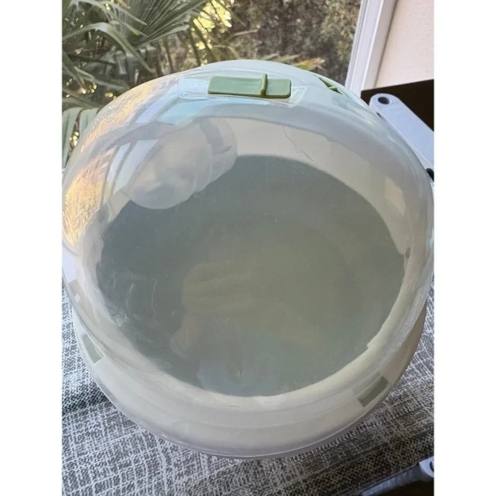 Portable Bird & Small Pet Carrier with Water Bottle – Dome Lid, 18.6 x‎ 16cm